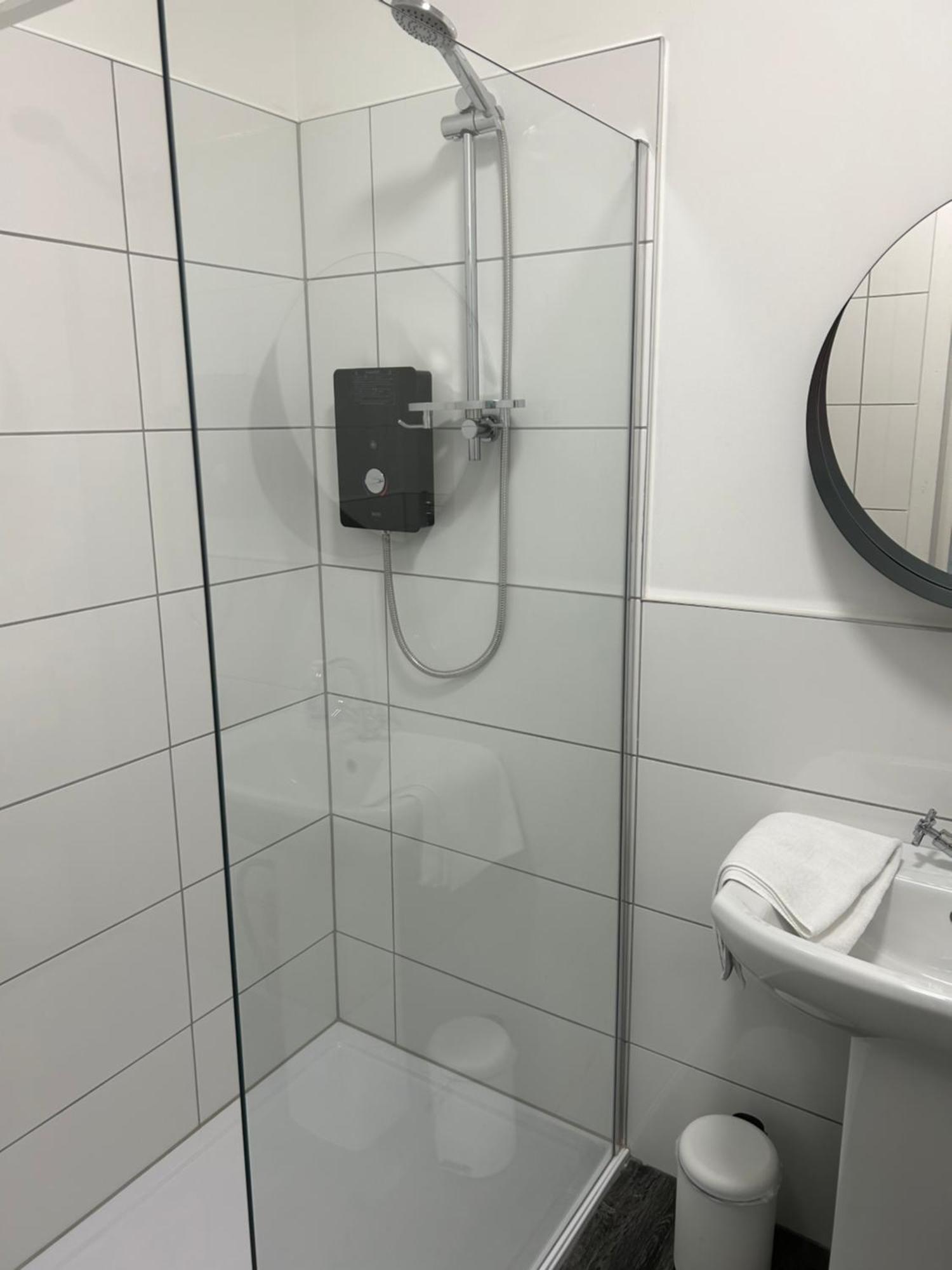 The Rhu Inn Ngoại thất bức ảnh